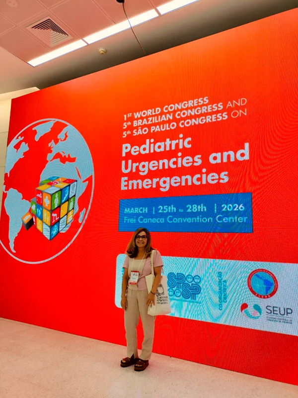 Dra. Beatriz Baldas em congresso de urgências e emergências pediátricas em São Paulo